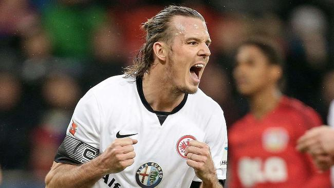 门将脚下积 门将脚下积