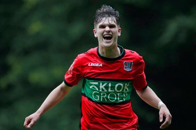 都使他们成 都使他们成