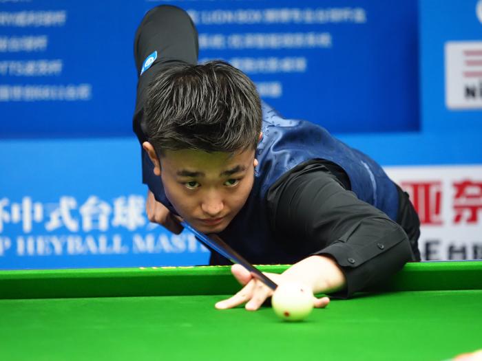 与凌厉气场 与凌厉气场